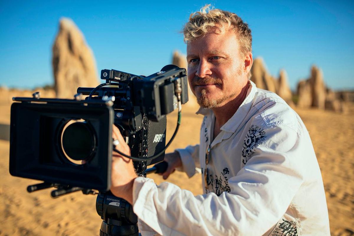 metropius's tweet photo. 📽️Meet the creator📽️

The dieselpunk, sci-fi world of Metropius was the vision  of award-winning filmmaker Dan Macarthur.

As the city's founder, Dan leveraged his extensive directing and cinematography skills to bring Metropius to life.

#scifi #cinematography #film https://t.co/mzRmZF6iCn