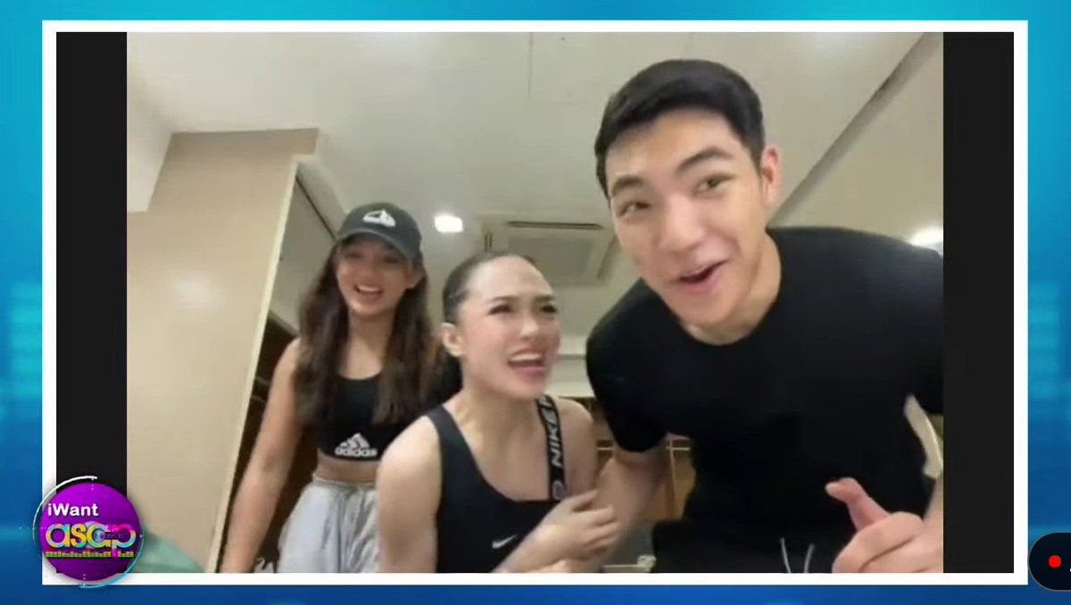 RioAnisco's tweet photo. itsura ni darren nung sinabi ni ac na di daw siya invited HAHAHAHAH cute niyong dalawa 

AllStarGames BadmintonistAC

#ASAP70sDanceWithAC 

@BonifacioAc @Espanto2001 @anqelaken https://t.co/Jnjf3uMwsB