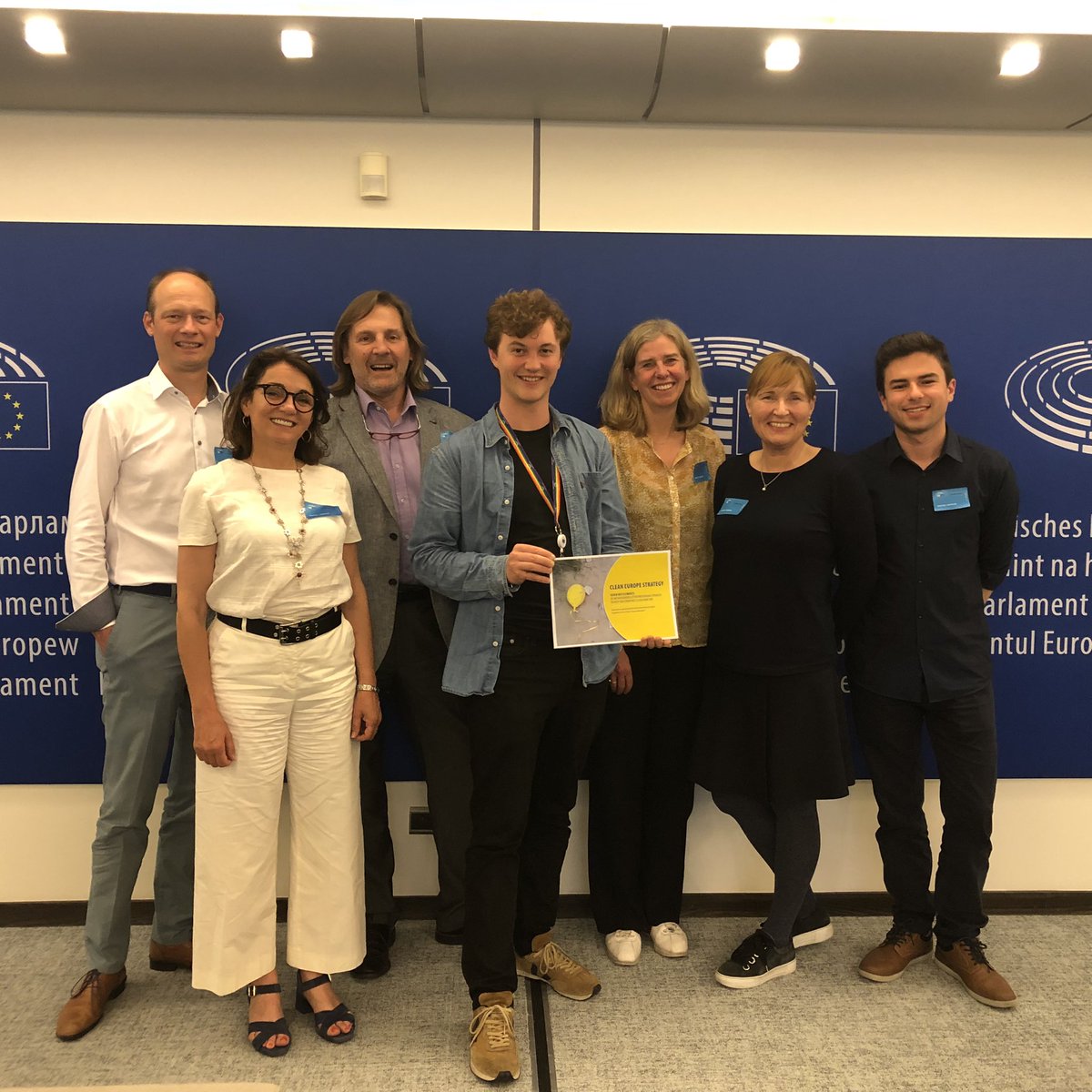 #StopLitterNow Thanks to Malte Gallée <a href="/galleerie/">Malte Gallée</a> for being the first Member of the European Parliament to support our Clean Europe Strategy to help build a litter free Europe.