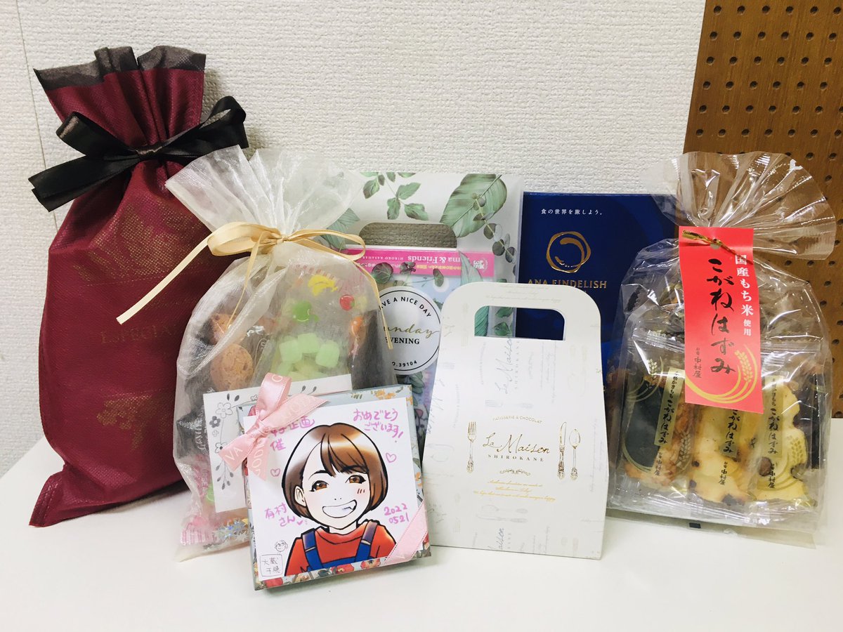 smith_arimura's tweet photo. 昨日は「大正ロマン-ルポルタージュ-」#大正ルポ にお越しいただきありがとうございました❗️

朗読したりお喋りしたり歌ったり、詰めに詰め込んだチャンプルーのような何かが出来上がりました🤣

差し入れも沢山ありがとうございます✨大切にいただきます😆

改めて、ありがとうございました！🥰 https://t.co/Mm7dcjLw0j