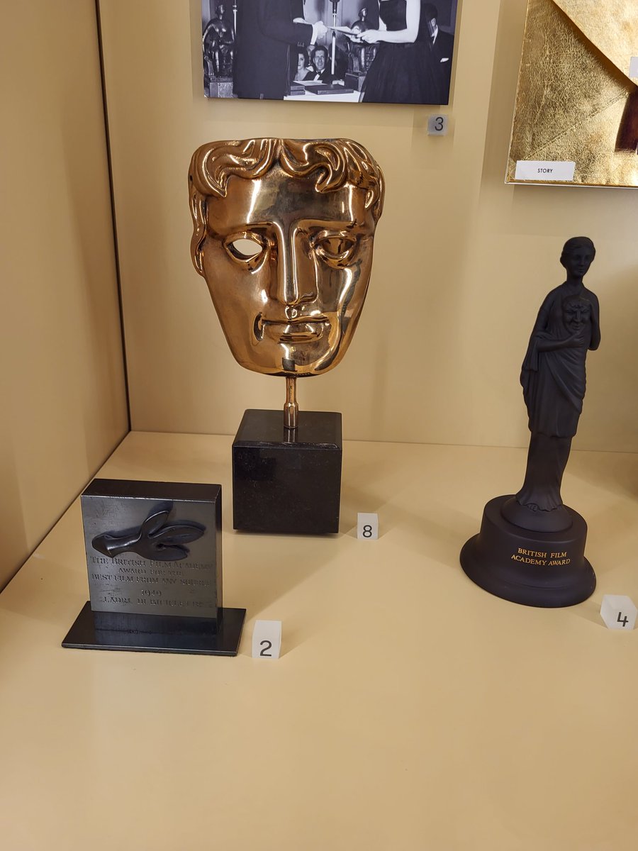 sharon_walia85's tweet image. Tour of @BAFTA195 HQ and a vino on the terrace #bafta #baftacrew #bafta195 #London