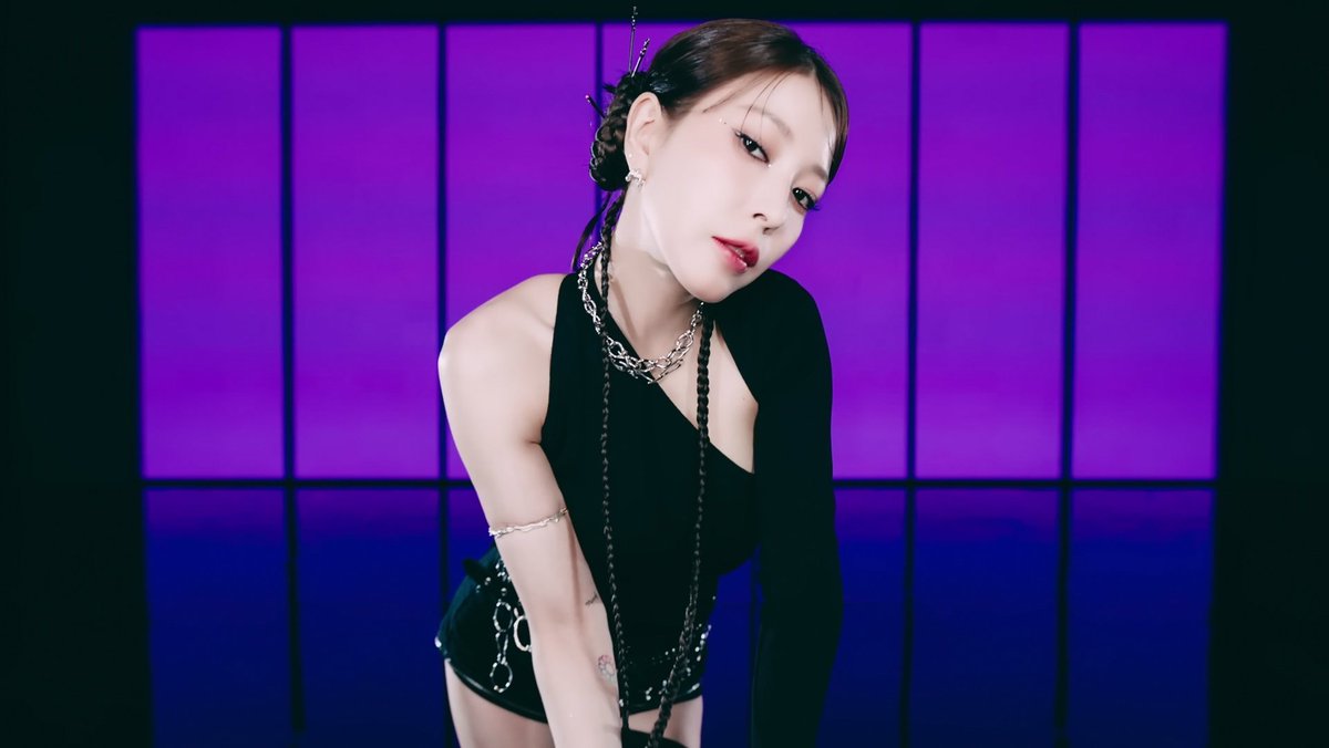 BOAYABOA's tweet photo. LADIES AND GENTLEMEN, HER

#보아야보아 https://t.co/oil6xtXtDy