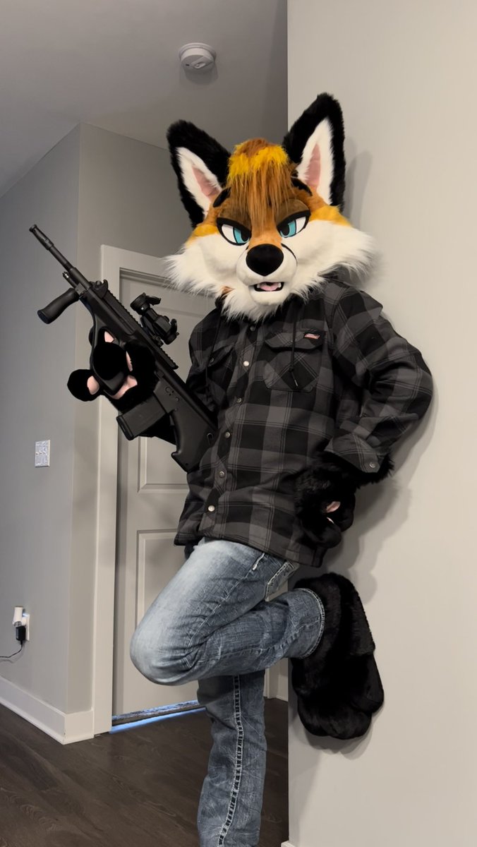 GinkoTheFox tweet media