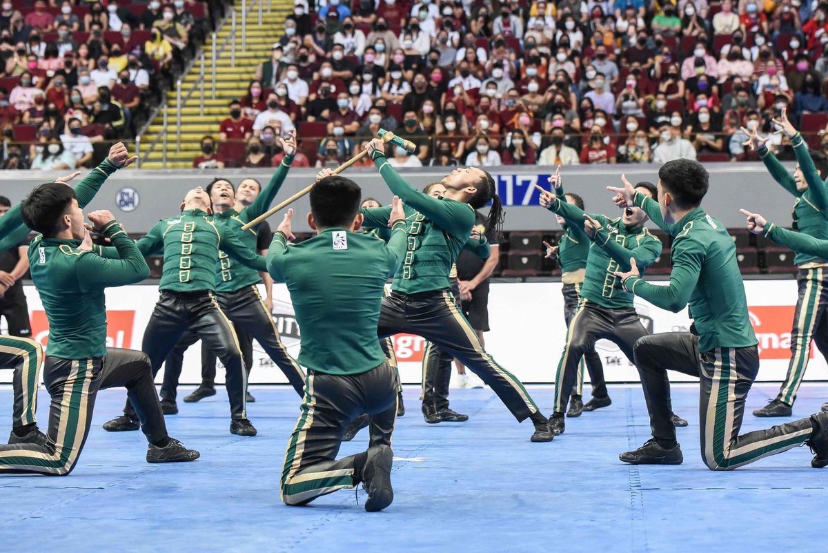 FEUTamarawsBT's tweet photo. 13 years in the making! Congratulations @theFEUCS the new kings and QUEENS of #UAAPCDC2022 #WeWillRockFEU https://t.co/nMFT7KBJZp
