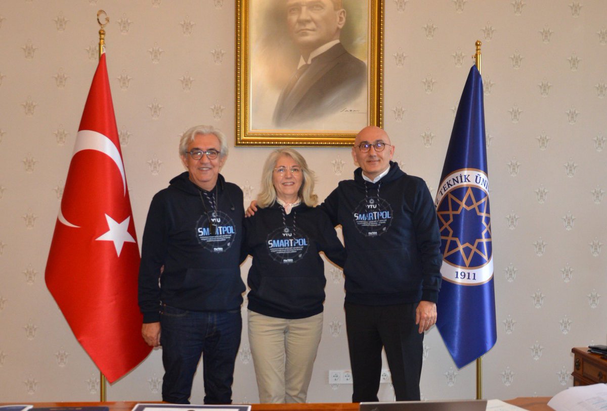 proftameryilmaz's tweet photo. Nurten Vardar hocamın yürütücülüğünü yaptığı 1,3 Milyon Euro değerindeki Martera Projesinin (SMARTPOL) kabülünden sonra bana da sweat getirdiler. 
Tebrikler ve teşekkürler:
@Tubitak @yildiztto @SirenaMarine 
#ARGEdeLiderYTÜ
#SmartPol https://t.co/033VZT0O5o
