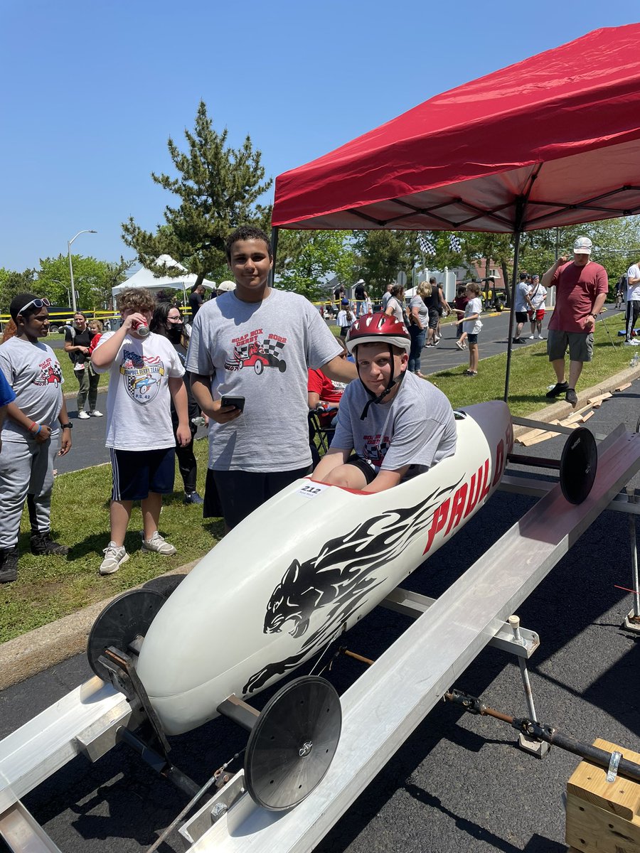 Had so much fun at the Soap Box Derby! It was worth the sweat 😅 @SIBOD31
