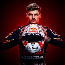 PeterOostenVan's tweet photo. Nog een kleine twee uur en dan de start van de #GPSpanje (Barcelona). Gaat โฆโฆ@Max33Verstappenโฉ voor zijn derde achtereenvolgende winst? We gaan herzien! #ComeOnMax ๐ https://t.co/2sOWMzKbYf