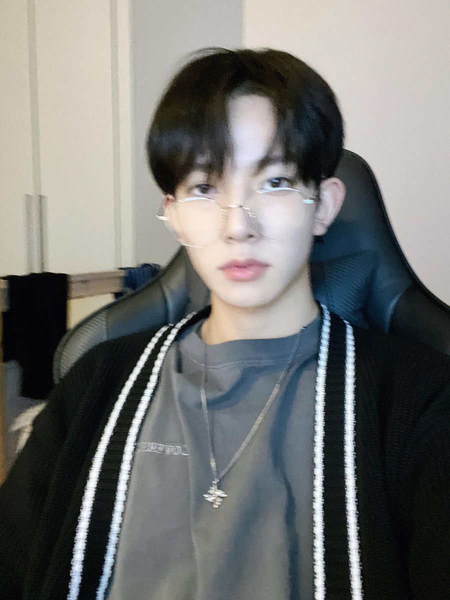 f6vers's tweet image. don’t you know how much i love you...