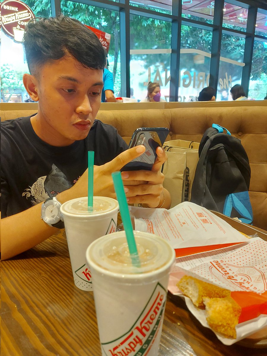 lechaperone's tweet photo. #WhenInManila #WhenInBGC From Eataewon at Robinsons Place-Manila, to Nat'l Museum PH - Natural History, to BGC in Taguig... gala with @mateollaness 😎💙😁😊 https://t.co/fEKC4Bk91J