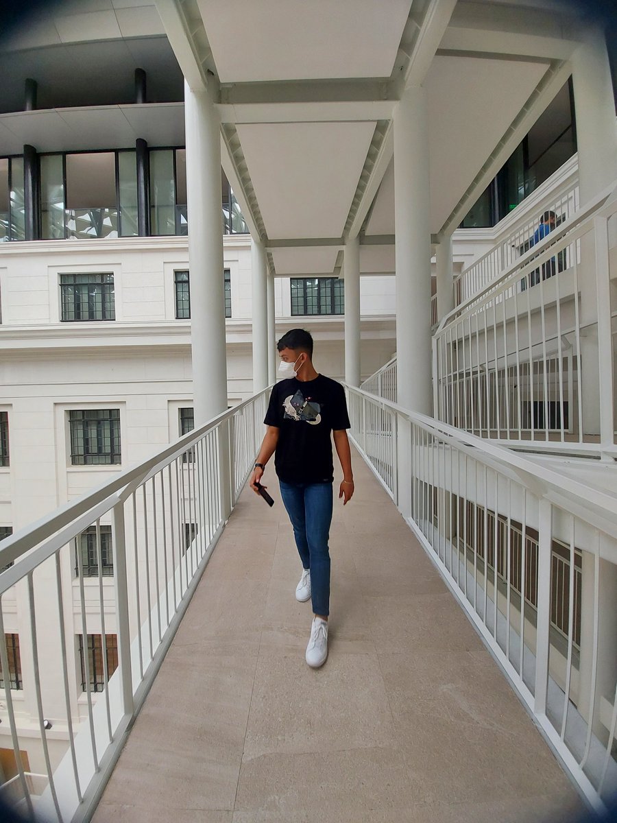 lechaperone's tweet photo. #WhenInManila #WhenInBGC From Eataewon at Robinsons Place-Manila, to Nat'l Museum PH - Natural History, to BGC in Taguig... gala with @mateollaness 😎💙😁😊 https://t.co/fEKC4Bk91J
