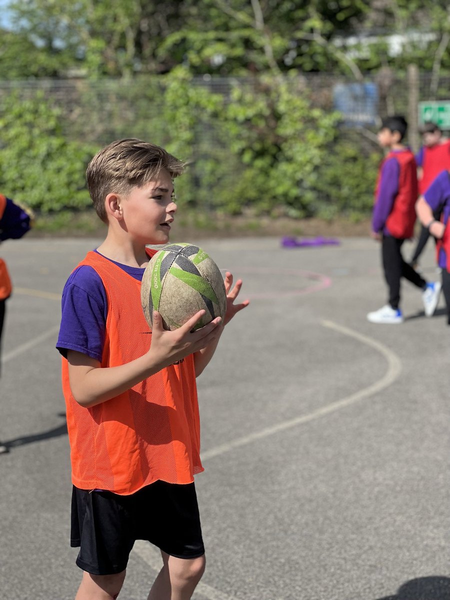 Great time Coaching <a href="/AshGrangeSchool/">Ash Grange Nursery and Primary School</a> thanks to sponsors <a href="/balfourbeatty/">Balfour Beatty</a> for their continued support.
Equipment supplied by <a href="/sportsduk/">Sports Directory</a> 
#grassroots
#givingback
#billywhizz