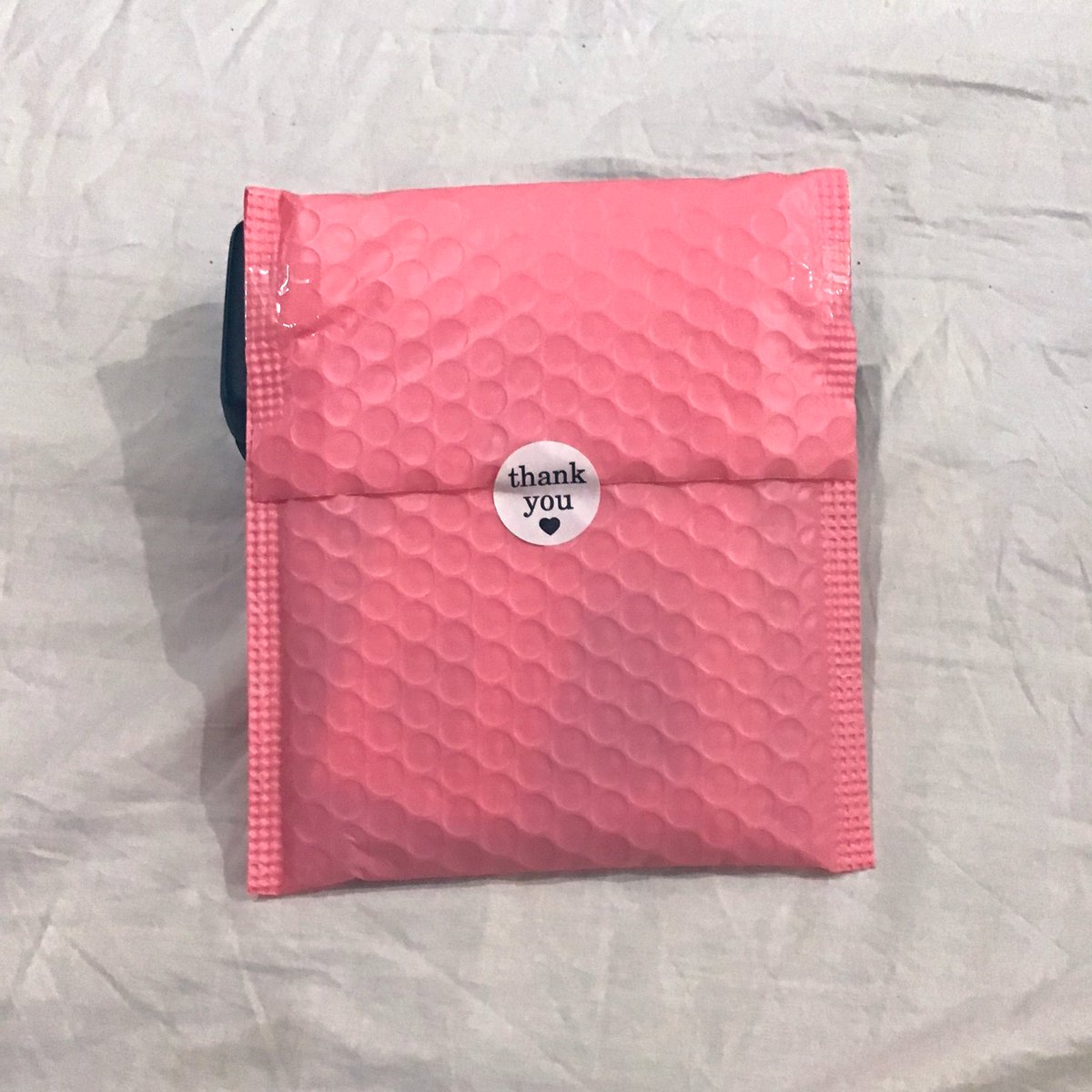 heyitsrainey's tweet photo. 💌 #HQAngelFeedbacks

Medyo kinabahan onti dahil akala ko nabend, layo pa naman nilakbay nila hehe but they’re super ok! 👌🏼✨ yaaaaaay~

Thank you so much po for opening this GO for, @HQAnghel! 🫶🏼✨

To @KANAN_KING: thank you much for sharing your art with us HQ fans! 🙇🏻‍♀️💜✨ https://t.co/NBbQIoBUit