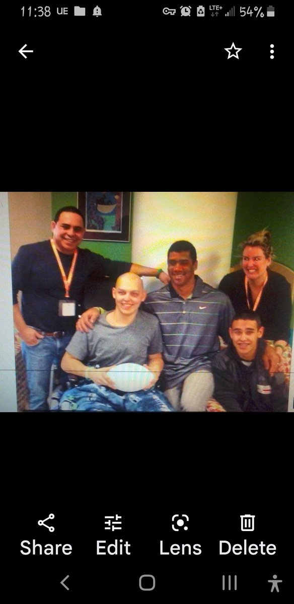Denpad's tweet photo. @DangeRussWilson @seattlechildren @ciara @WhyNotYouFdn #PadillaNeedsTheDanger
Your rookie year visit after your defeating loss against Atlanta, you visited our son and we are forever grateful! https://t.co/kn89yVXS9R