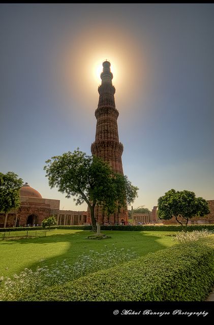 After the #GyanvapiMosque The Govt has instructed the ASI to conduct the excavation of idols at #QutubMinar. 
Idols of #Hindu deities were found and claims were made that the monument was built by #RajaVikramaditya and not by Qutb al-Din Aibak,to study the direction of the sun.