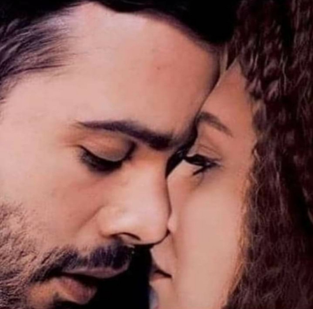 gretaat3's tweet photo. 197 million 🍎🔥🍎🔥
@elcnsng @baris_arduc #kiralikask #applenight 🍎 https://t.co/MG5ZywRFas