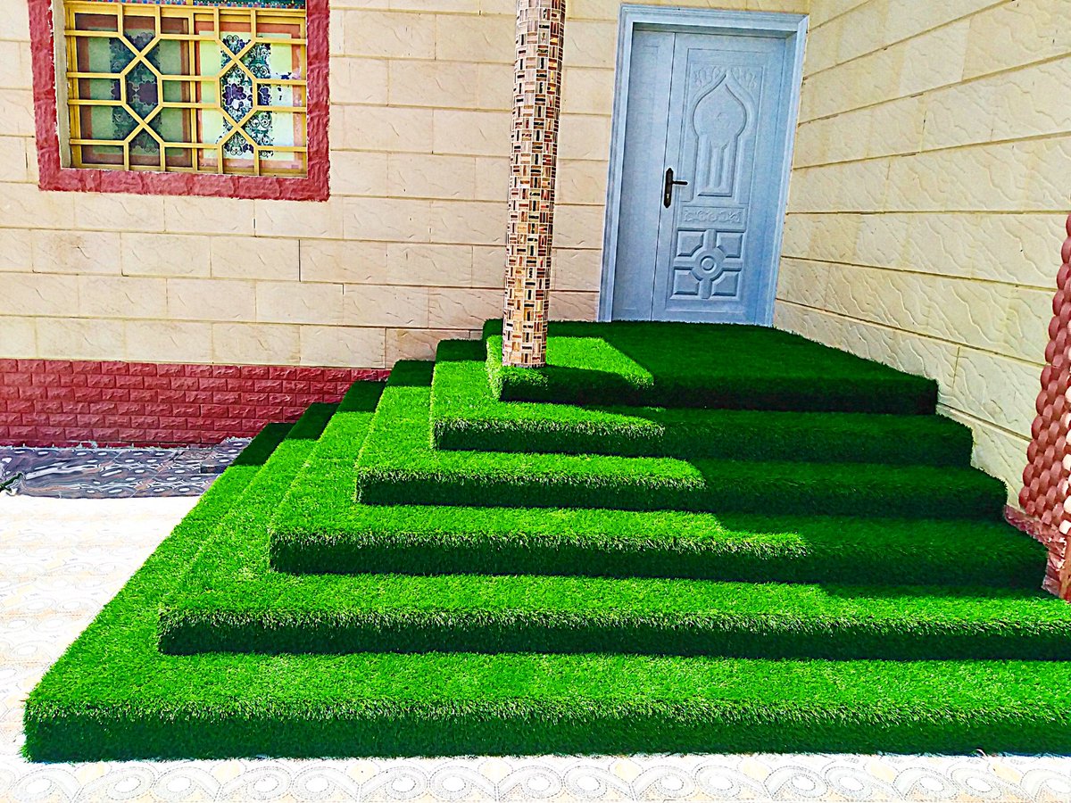 العشب الصناعي