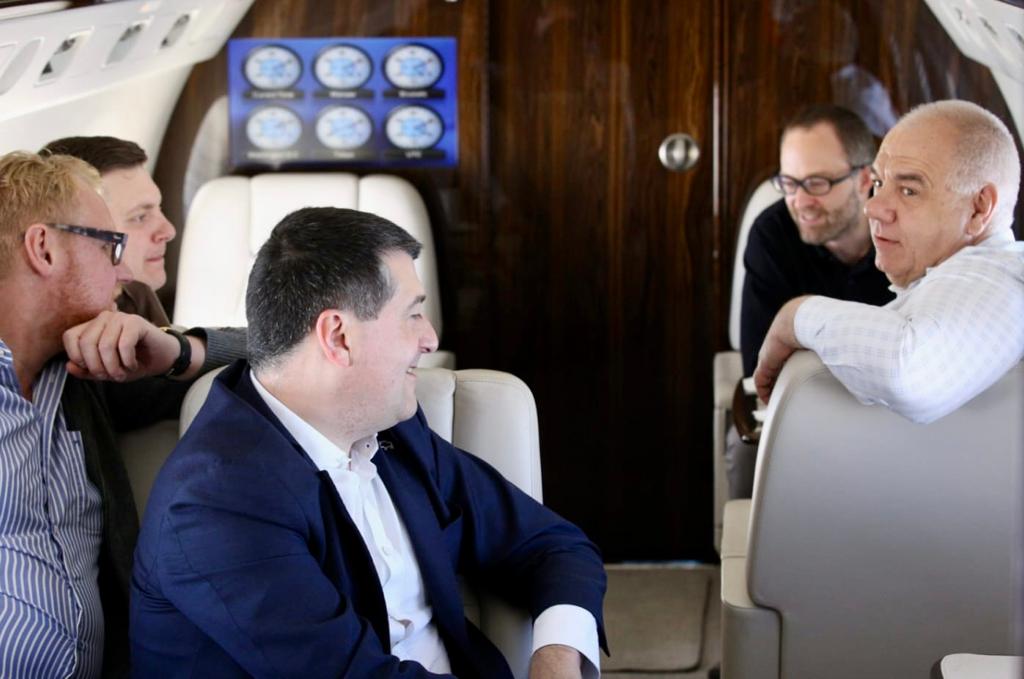 Jacek Sasin (@sasinjacek) on Twitter photo W drodze do Davos na <a href="/wef/">World Economic Forum</a>. W planach ważne spotkania dla polskiej gospodarki, z <a href="/leszekskiba/">Leszek Skiba</a>, <a href="/marek_dietl/">Marek Dietl</a>, <a href="/PawelGruza/">Paweł Gruza 🇵🇱</a>. W drodze do Davos na <a href="/wef/">World Economic Forum</a>. W planach ważne spotkania dla polskiej gospodarki, z <a href="/leszekskiba/">Leszek Skiba</a>, <a href="/marek_dietl/">Marek Dietl</a>, <a href="/PawelGruza/">Paweł Gruza 🇵🇱</a>.
