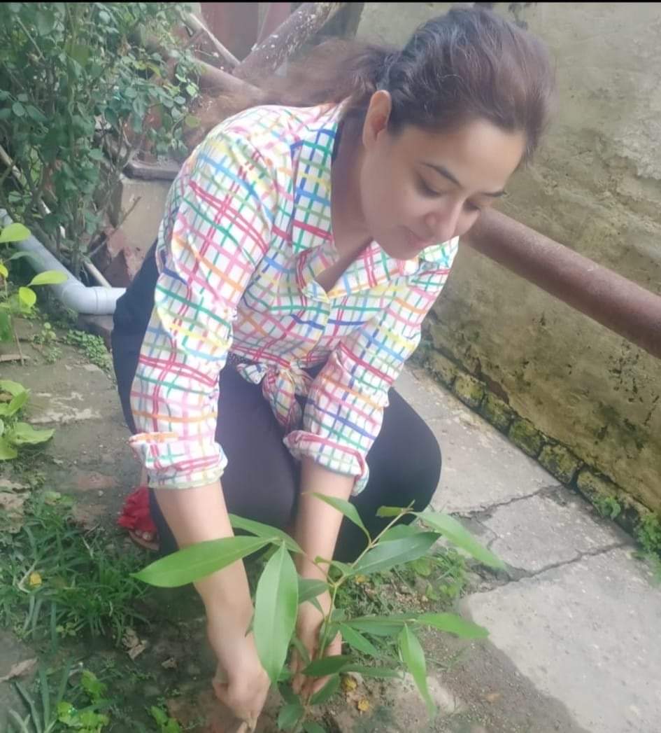 nidhi_nidhima's tweet photo. "Earth day Everyday, Everywhere and For Everyone"

"Let's Grow Together"

"Our Earth, Our Future"

#earthDay2022 #plantationactivity #plants
 #responsibility #greenearth #cleanearth #futurerebuilt #earthdaycelebration #earthlovers #savelives #savetheplanet #saveearth2022 https://t.co/drFYUHOb0N