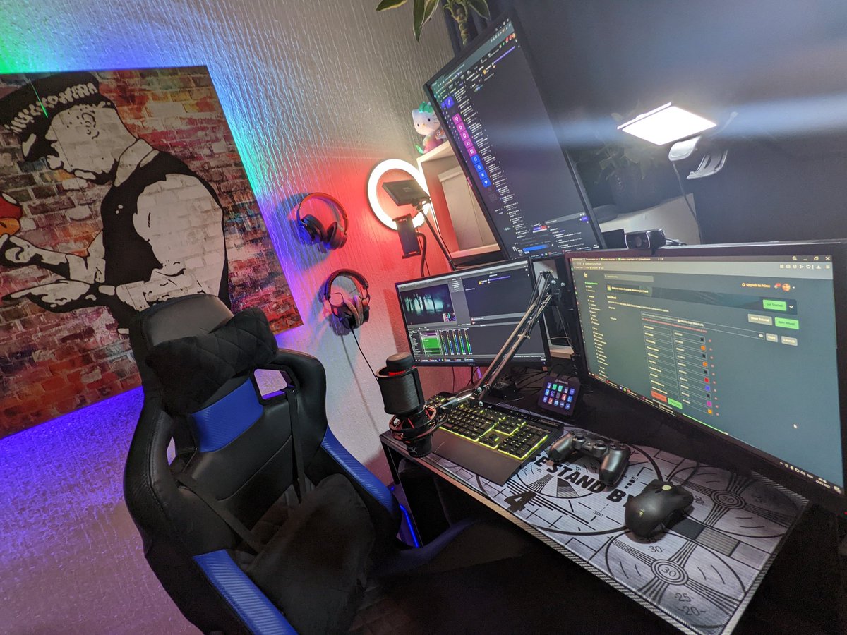 ShubCraft's tweet photo. Sonntagmorgen Routine: Setup umbauen. Community wird immer größer und aktiver. Also musste eine Chatlösung her. 
Danke Euch vielmals für Euren Support ❤️

#streamsetup #twitch #twitchde #pcsetup #rgb #sundaymood #streamers #StreamerCommunity #support https://t.co/HMlDZ3yZBX