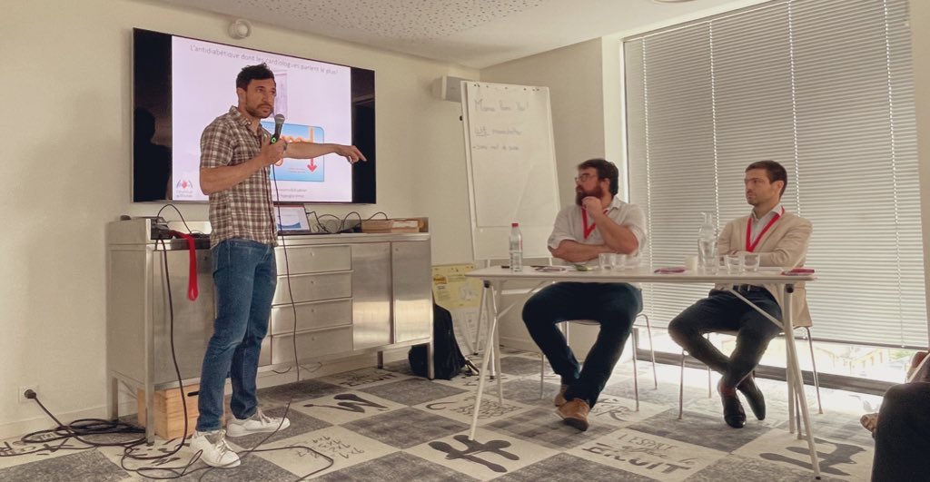 CCF_cardio's tweet photo. Reprise ce dimanche matin avec @XavierPrieur1 Mécanismes d’action des GLT2 Inhibiteurs. Des potentiels mécanismes d’action: diurétiques, métaboliques, enfin l’hypothèse du sodium. #WECCFGRRC L’histoire d’une anti-diabétique qui diminuait la mortalité CV ! https://t.co/Xmi4ENEMDj