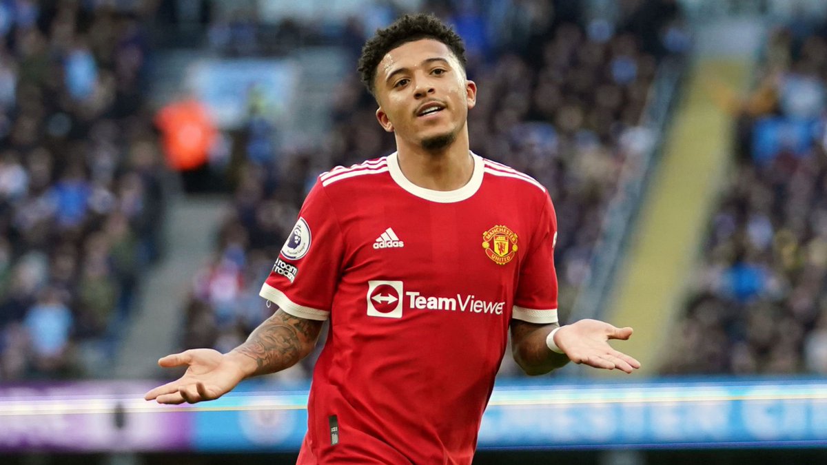 SanchoBall25's tweet photo. Might get cooked for this one but one season doesn’t define football, sancho is still far superior… https://t.co/89W6kXXLWM