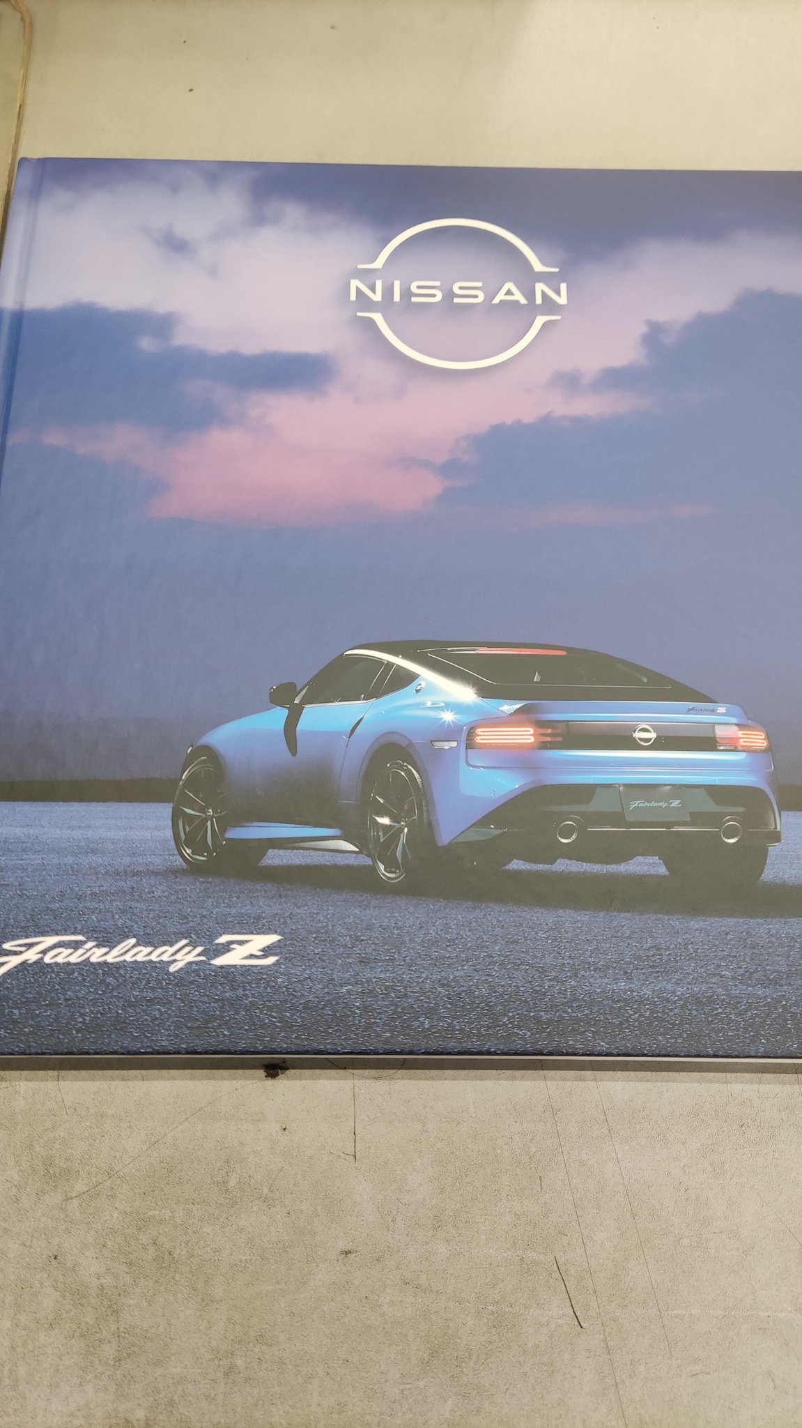 Ramenインフレーション Auf Twitter 新型フェアレディz ついに発売したこの車 通勤用の車代替したいんだけど 2ドアスポーツカーでは家庭内稟議は不可かも 恐らく ガソリンだけで乗れる最後の国産スポーツカーとなります 社員引きでいくらになるか見積もり