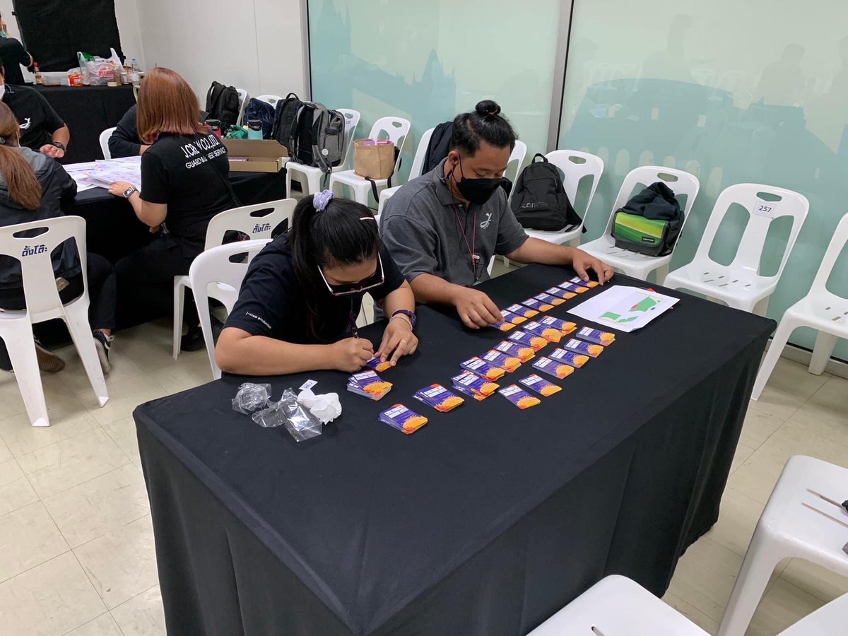 JCrewStaffUsher's tweet photo. Job : Singto’s graduation day
Venue : มหาวิทยาลัยกรุงเทพ
Date : 20.05.22
Thank you🙏🏻 : Dreamworks Live
Thanks Team🧡 : Staff
#Jcrewteam
#Jcrewallarea
#Jcrewfamily https://t.co/D8IuSDTvSJ