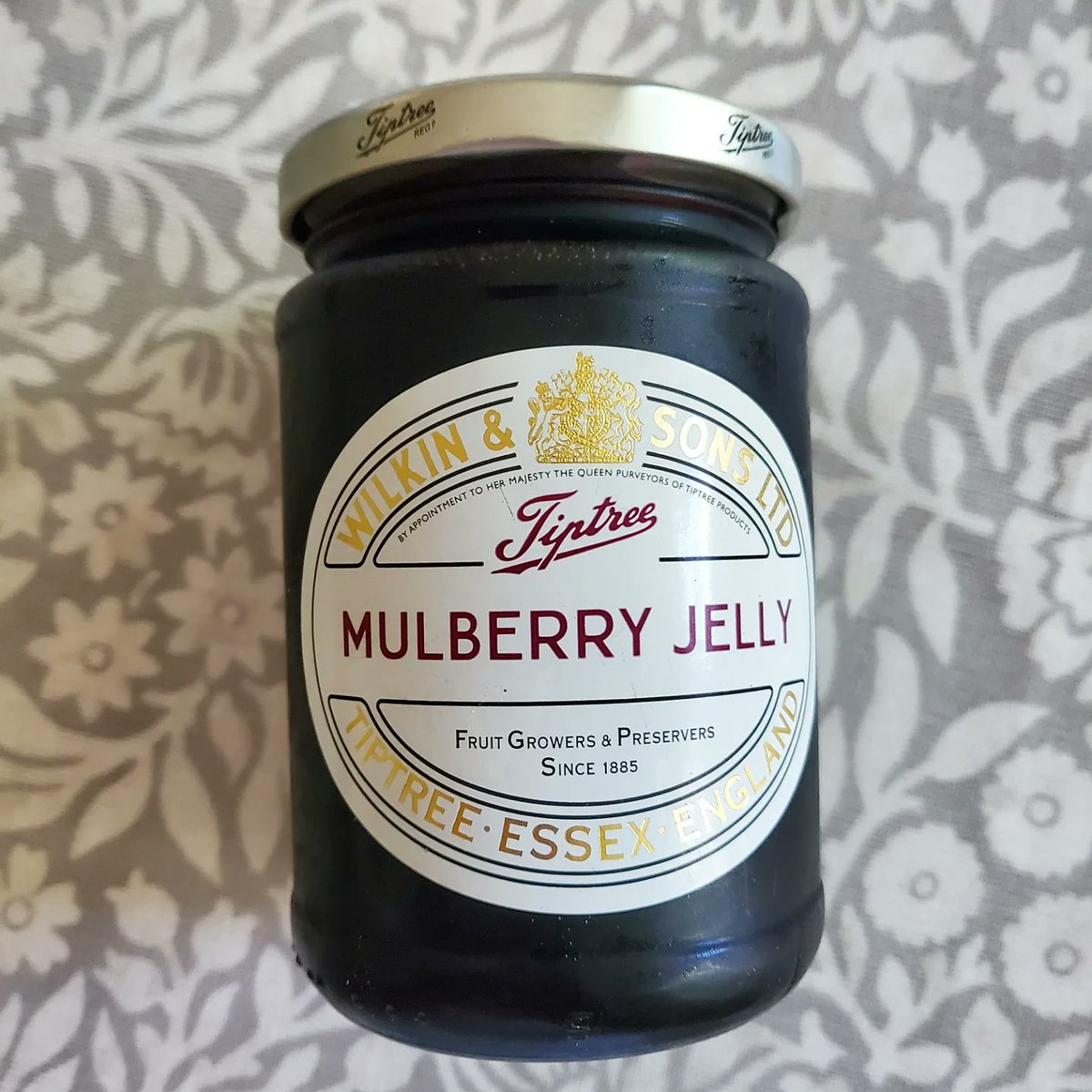 arefadib's tweet photo. I am in heaven: #Mulberry Jelly with #Taftoon bread https://t.co/xNmPUR3iMu