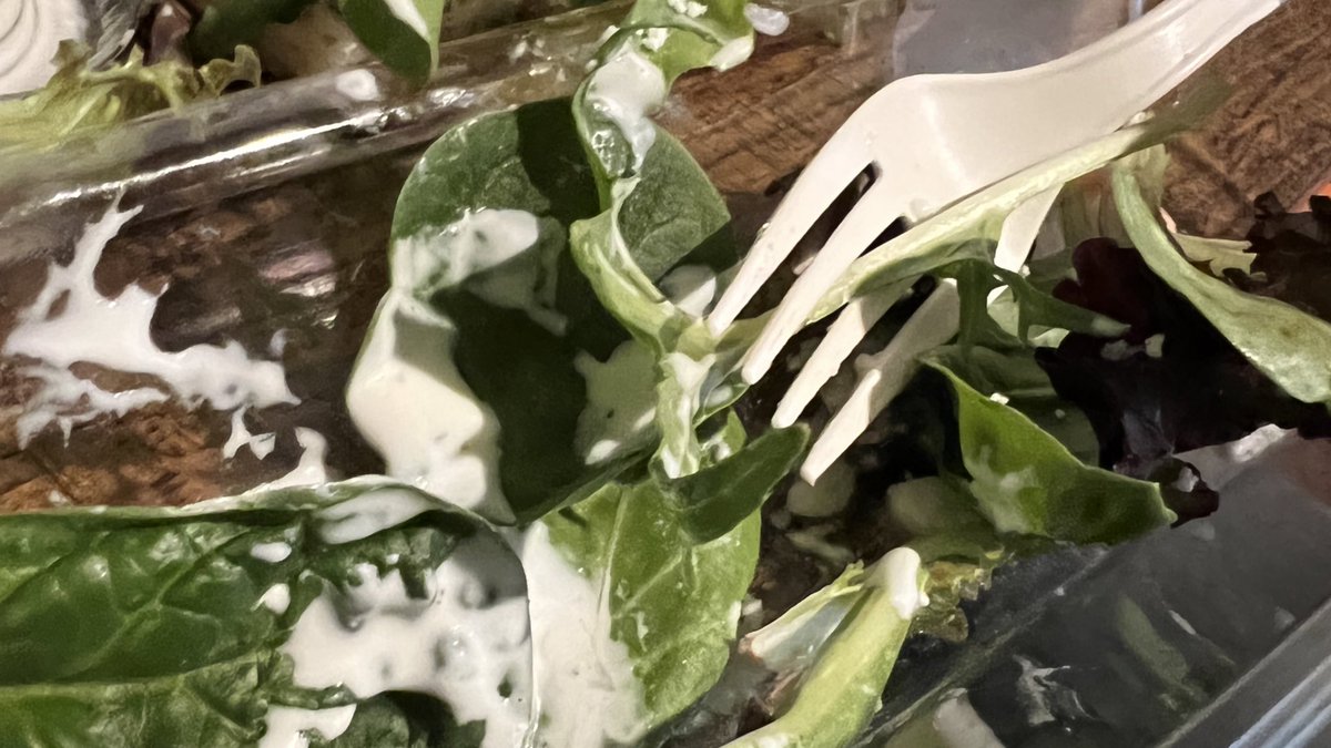 i’m so hungry i just ate leaves 🤮