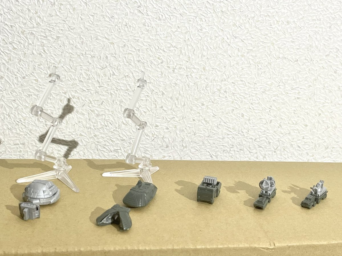 Mune 究極東宝超兵器 壱ノ陣 赤 スーパーx 青 スーパーx2 黄 24連装ロケット砲車 緑 メーサー殺獣光線車 ピンク Aサイクル光線車 ゴジラ映画で活躍した兵器だけのラインナップ こちらも小さいながらも中々の出来で複数欲しくなる T Co