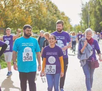 JonesAnnwen's tweet photo. Good luck and huge thanks to everyone taking part in today’s @TargetOvarian The Ovarian Cancer Walk|Run in Bute Park in Cardiff 🏴󠁧󠁢󠁷󠁬󠁳󠁿

Diolch o galon i chi gyd 
❤️💚

#ovariancancer #savingives https://t.co/HeUDhCDtea