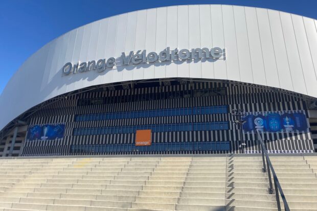 Les 10 meilleures affluences de la saison de #Ligue1UberEats 🏟️

OM – PSG = 65 121
OM – OL = 64 784
OM – OGCN = 64 722
OM – RCSA = 63 873
OM – FCMetz = 61 539
OM – SCO = 60 000
OM – FCLorient = 57 349
OM – ASM = 56 510
OM – SDR = 55 908
OM – FCNantes = 55 890