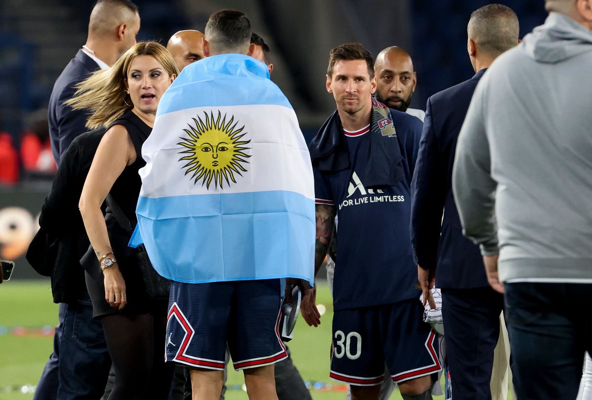Paris_Arabic's tweet photo. #MerciAngel 💙❤️ https://t.co/6RBUzKsIEo