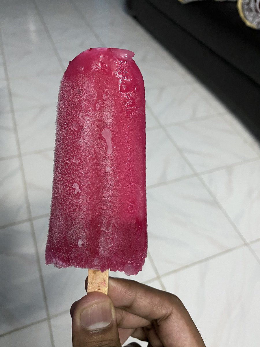 KattaAbhishek7's tweet photo. Chinapudu 5, 10 undedi… Ipudu 30 anta.. Yendalaki idokati lopala padithe Adoka satisfaction..! #summertime #IceFruit https://t.co/WXlMN5sRbl