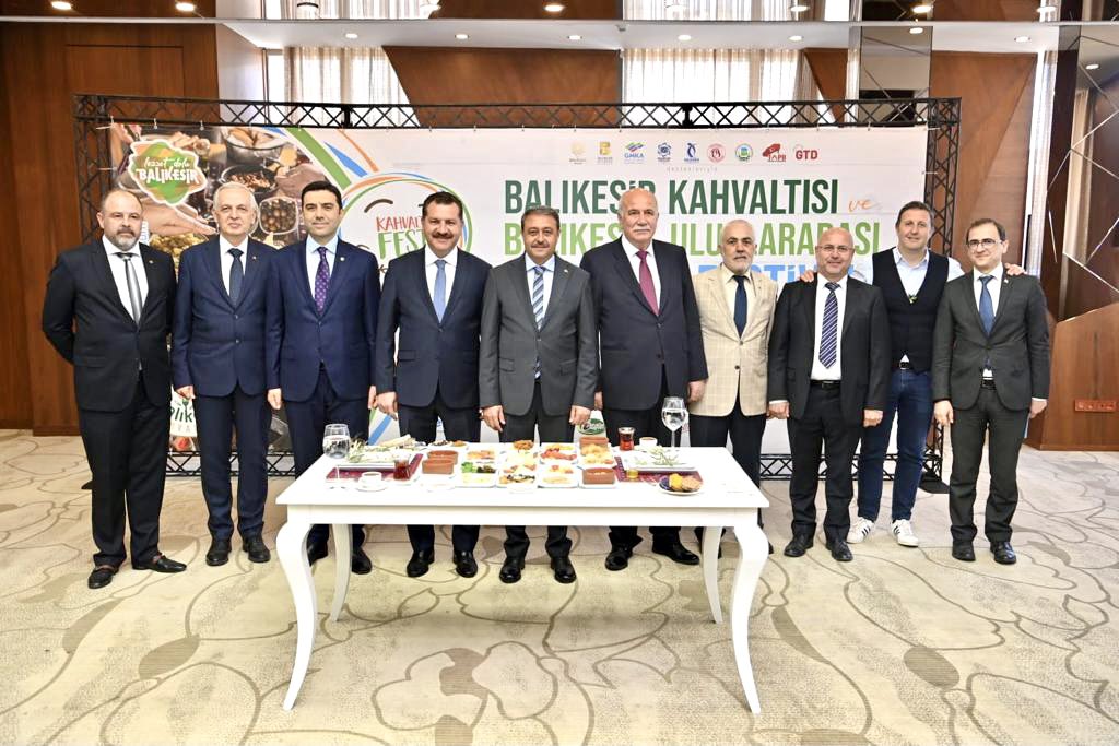 Balıkesir turizmde ‘Marka Şehir’ olma yolunda ilerliyor... 

Balıkesir ‘Gastronomi Şehri’ olarak güçleniyor…

Balıkesir ‘Kahvaltı Festivali’ ile eşsiz lezzetlerini tanıtıyor…

Balıkesir Kahvaltı Festivali 2-5 Haziran’da…

#HayatDoluBalıkesir
#LezzetDoluBalıkesir