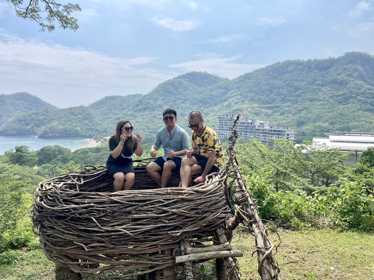 baleoleo's tweet photo. Salamat salamat mga momshie! 💜🌈@aprilpcalleja @anzypanzywanzy https://t.co/r9gvWaUx0m