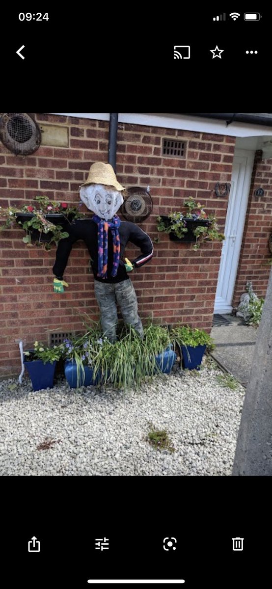 Thank you to another two local residents who are taking part in our scarecrow festival on the 11th & 12th June.Can you help support us by creating a scarecrow and placing it outside your door or in your window? Free to enter and take part #Epping #CommunityDay #Scarecrow