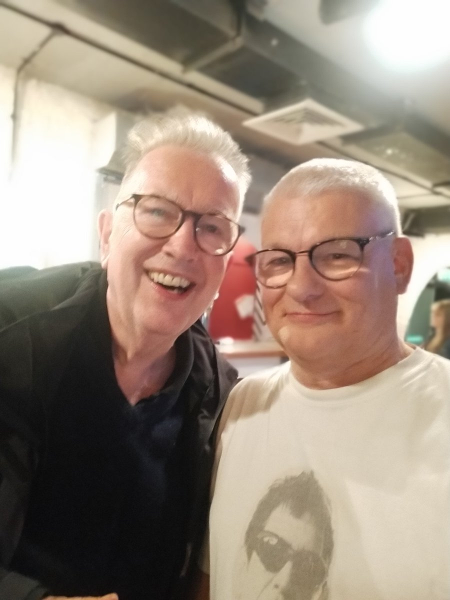 GrahamPatrickJ4's tweet photo. @freshnet 
Thank you for a great night at the Cluny. As someone who has battled depression all my life it was inspiring to hear you speak so  passionately about the issue. The band were magnificent. TRB https://t.co/pjpcIvFEV4