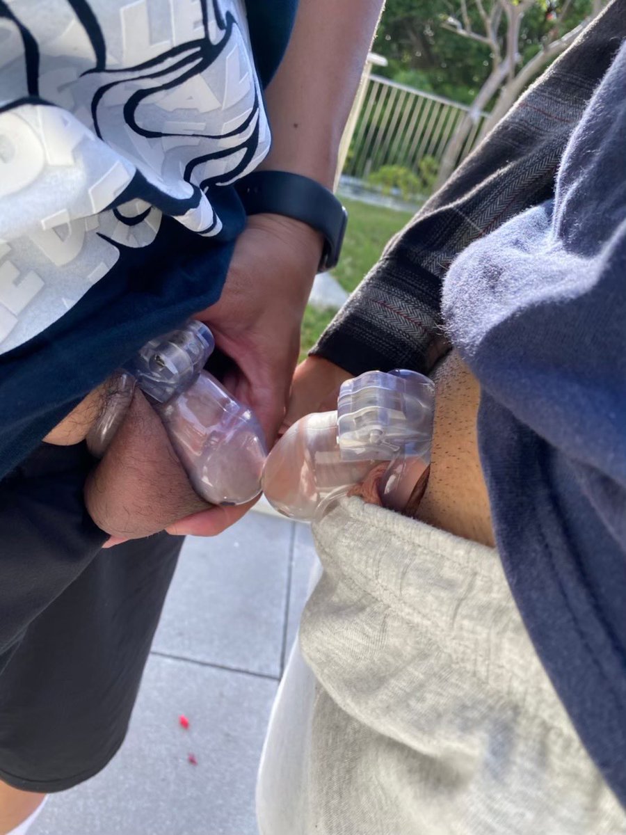Pup_Lulu0825's tweet photo. 哥哥與我

認識第1000天  敲鎖慶祝🤪

#chastity 

#teamlocked 

#貞操鎖 

#路の日常 https://t.co/dAZjiK3gqi