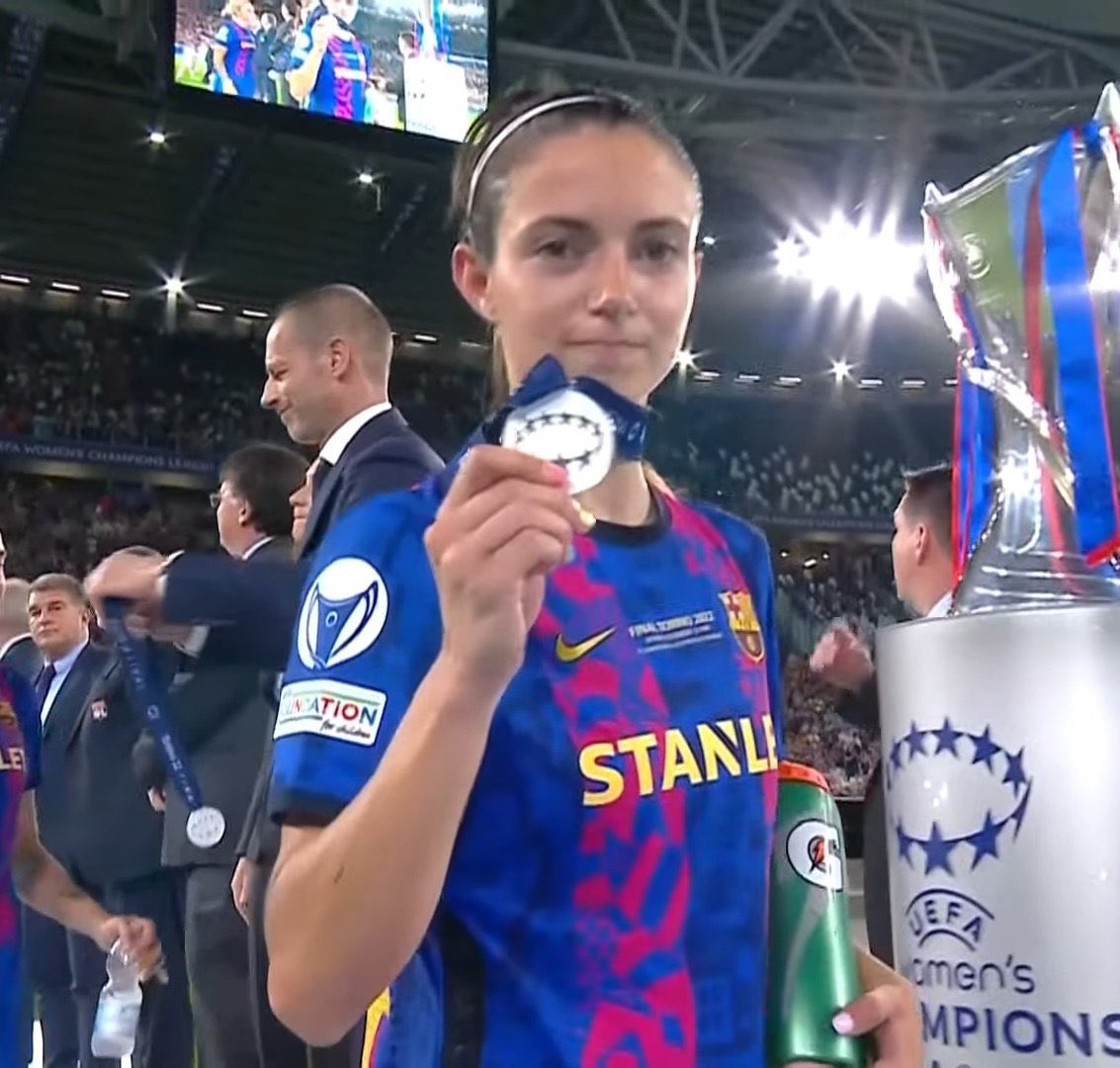 mariagarridos's tweet image. Orgullo @AitanaBonmati 👏🔵🔴