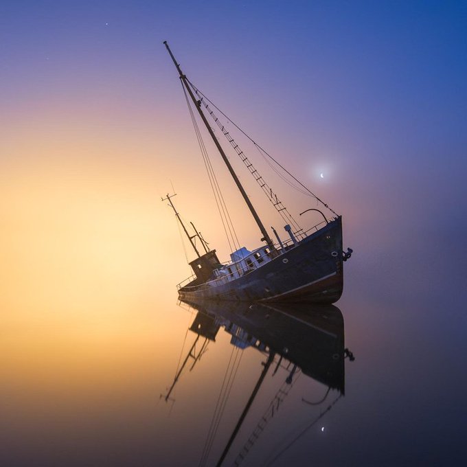 Rainmaker1973's tweet photo. Mikko Lagerstedt is a self-taught fine art photographer who loves to capture night, and atmospheric photography. This is one of the many impressive photos you find in this gallery: https://t.co/Veg5saXvx7 https://t.co/JHOEFyd8pW