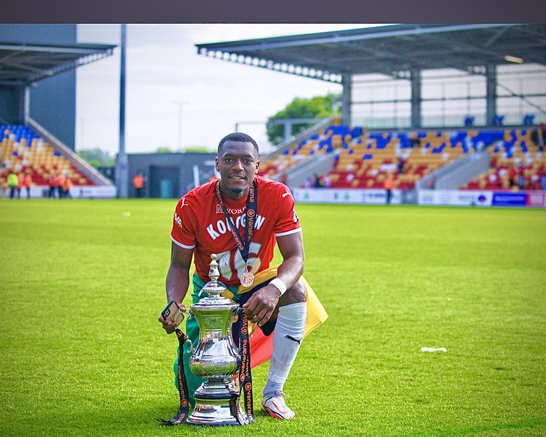 Maxkouogun's tweet photo. Mission Accomplished ⬆️ ✅ An incredible end to the season. Thank you to all the fans who have made me feel welcome since day 1. 💪🏾⚽️ 🏆 @YorkCityFC #GloryBeToGod https://t.co/rRQmyZ1CVz
