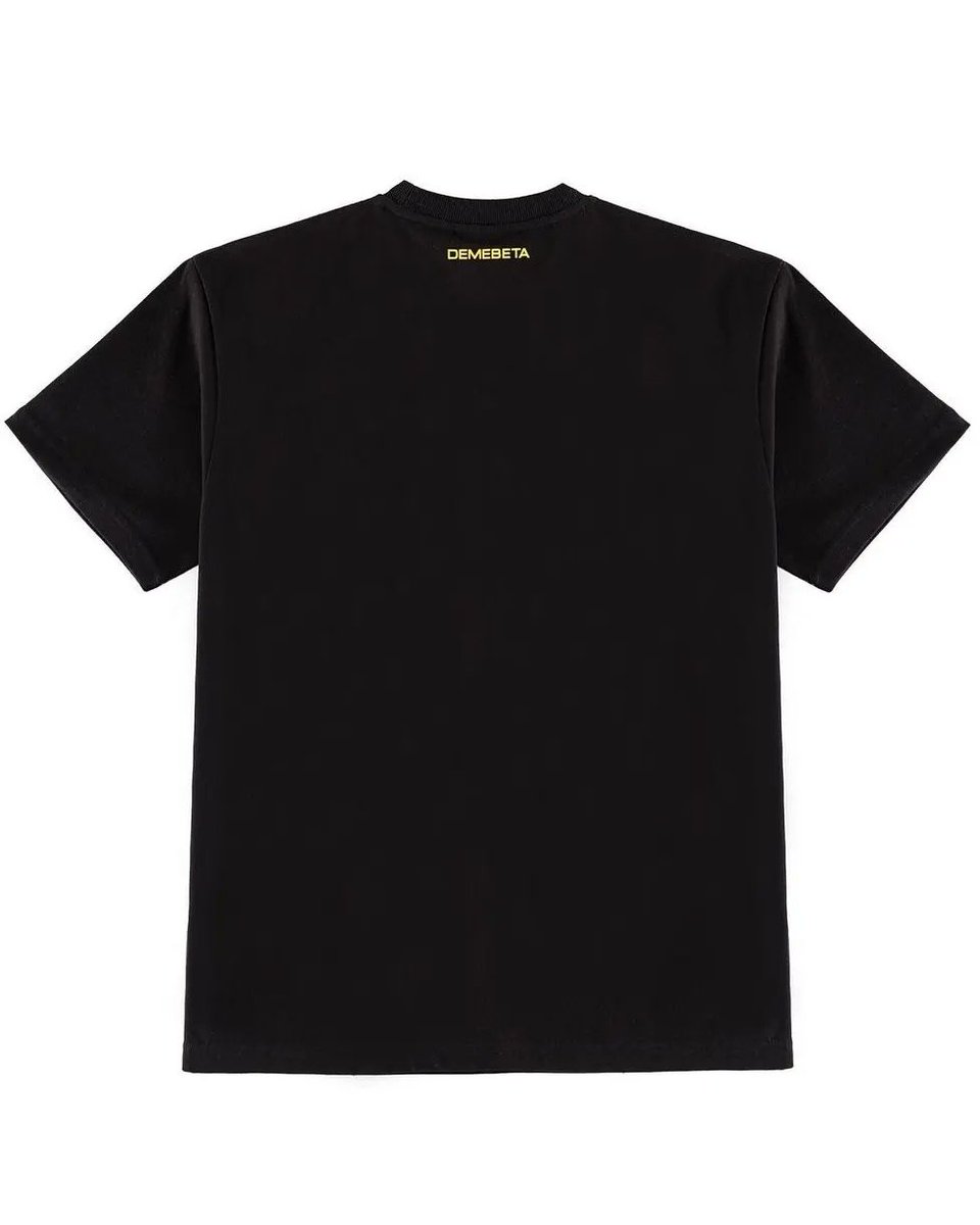 Demebeta SMILE LOGO t-shirt collection 

Available on our online store 
demebeta.com

#demebeta #demebetacap #demebetatshirts