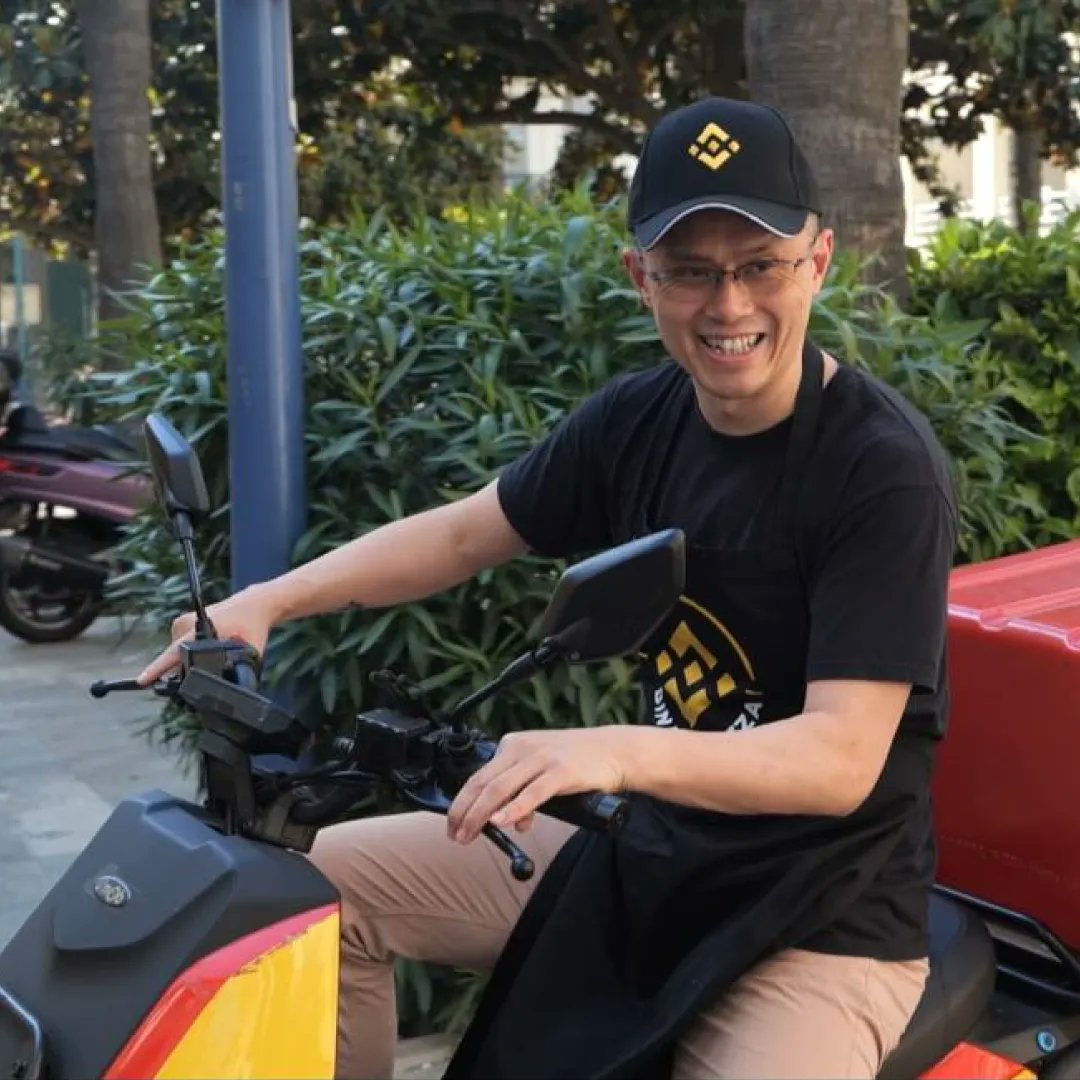 binance's tweet photo. To celebrate #BitcoinPizzaDay we gave #BinancePizza away to the community. 

And now here's something for you - fresh meme material. 

Have fun, and tag us in your creations. https://t.co/DycVRy2gO2