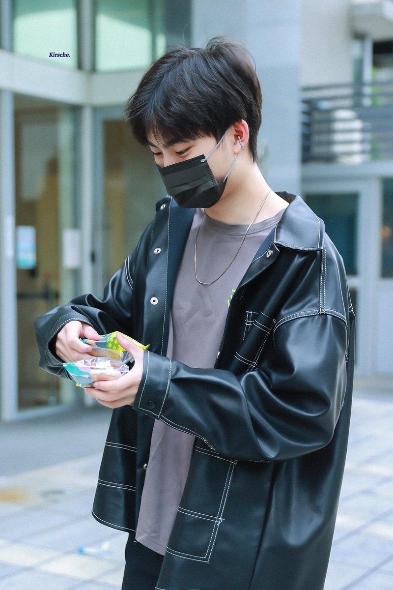 kirsche_cc's tweet photo. (🧸🍒💙)

220520 ՞•ᴥ•՞  #codykuo 

#原子少年 #atomboyz #郭子珩 https://t.co/BzYDf0kTq7