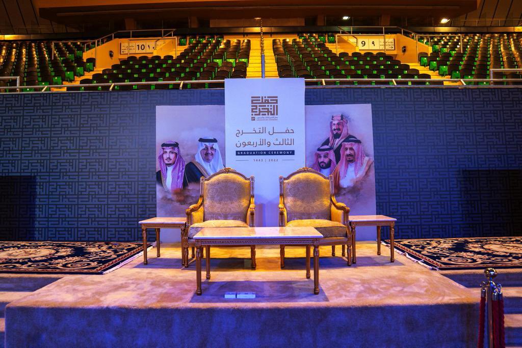 Med_iau's tweet photo. تزف #جامعة_الإمام_عبدالرحمن_بن_فيصل 
مساء اليوم الدفعة الثالثة والأربعين 
من خريجاتها الطالبات للعام الجامعي 1443هـ

فلكم أسمى عبارات التهنئة وأصدق الدعوات أن يسدد المولى على الحق والتوفيق خطاكم. 

#رافعين_الرأس_43_IAU https://t.co/QuwLz99yKQ