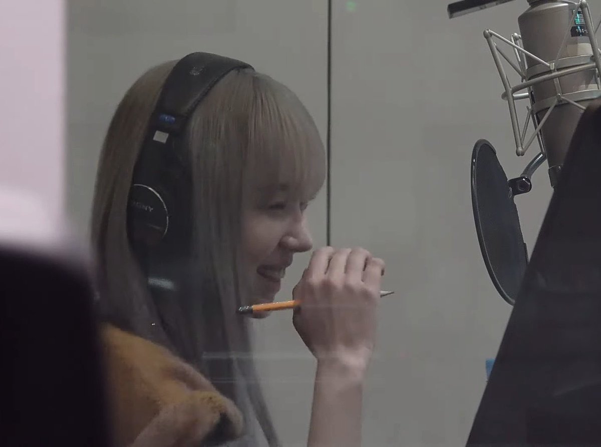 영 tweet media