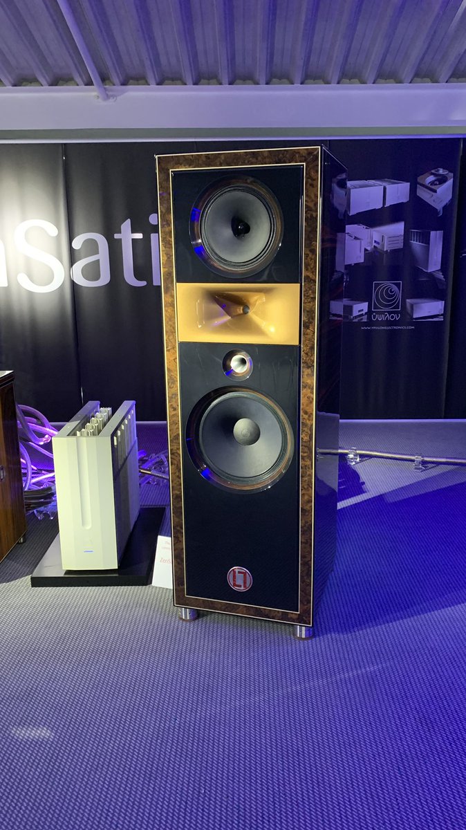 hexagonal_sound's tweet photo. スペイン、グラナダのメーカーLorenzo素晴らしい音を出しています！ https://t.co/R6R9yzfE4L