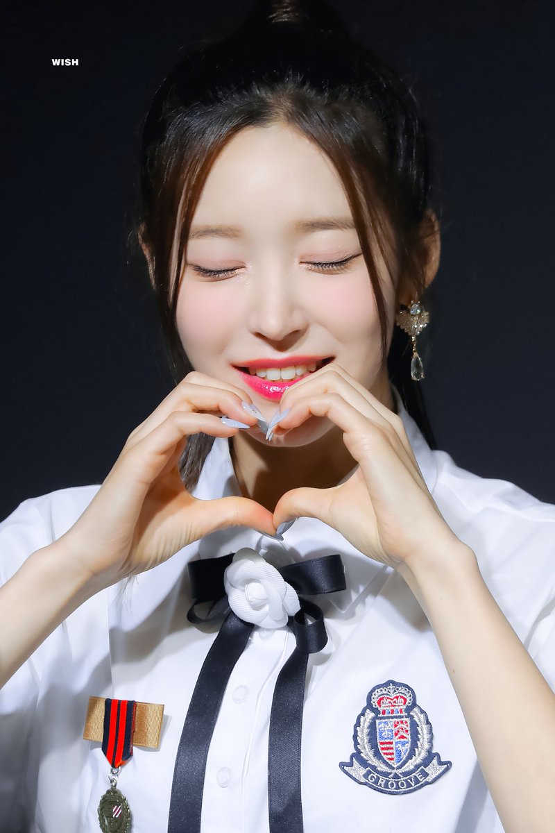 220521 원티샵 대면 팬사인회

공주 하트 ❤️

#클라씨 #CLASSy #명형서