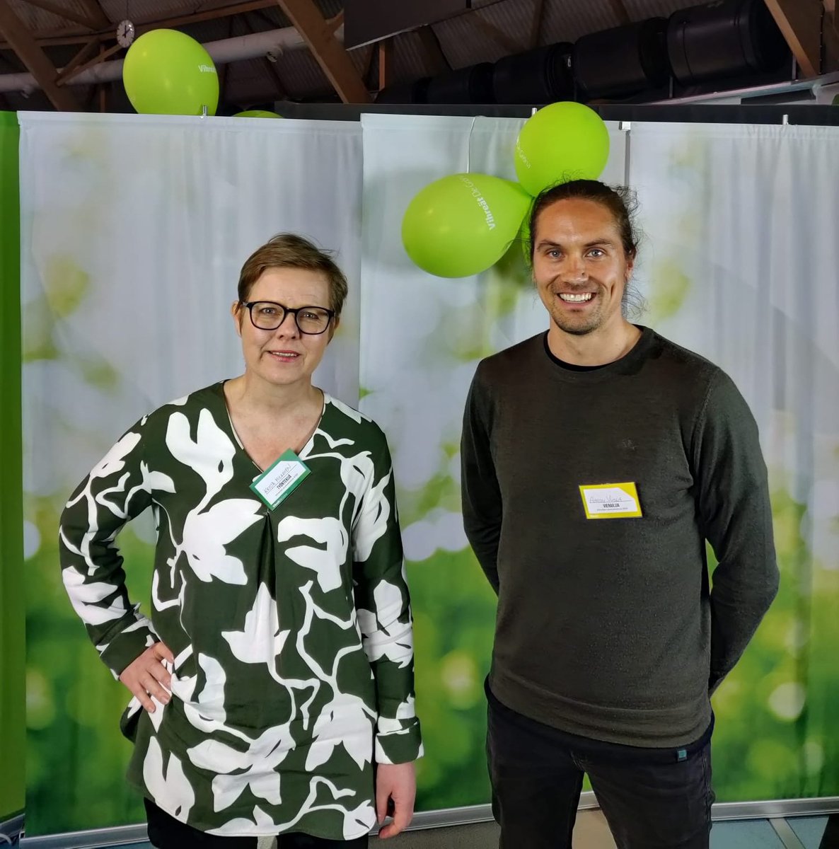 Mielenkiintoisia keskusteluja tärkeistä teemoista <a href="/vihreat/">Vihreät - De Gröna</a> puoluekokouksessa! <a href="/metsateollisuus/">Metsäteollisuus</a> <a href="/MikkonenKrista/">Krista Mikkonen</a> <a href="/HeikkiVierimaa/">Heikki Vierimaa</a> #commonground